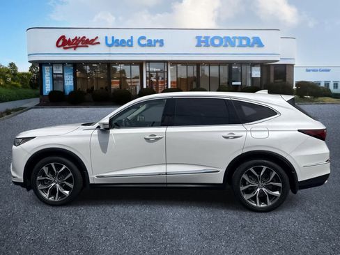Used 2024 Acura MDX SH-AWD w/ Technology Package image 2