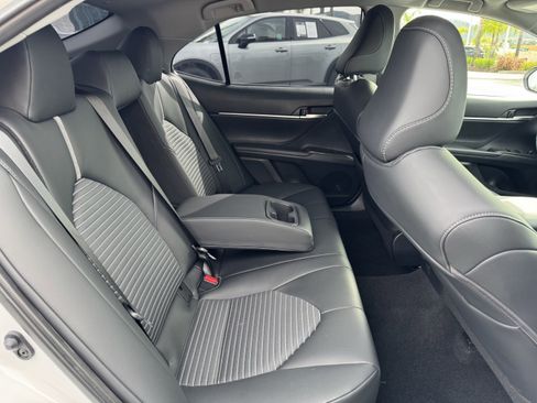 Used 2023 Toyota Camry SE image 33