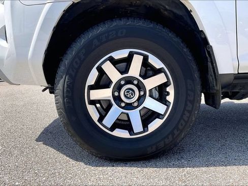 Used 2023 Toyota 4Runner TRD Off-Road Premium w/ Off Road Premium Plus Package AWD/4WD image 5