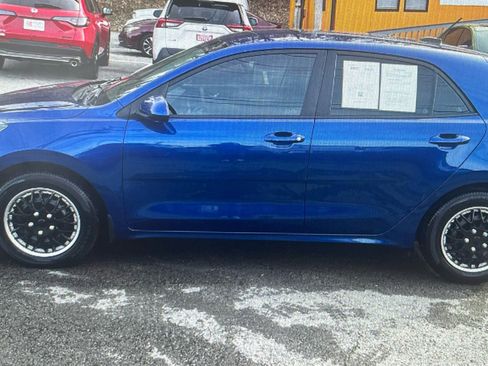 Used 2020 Kia Rio S image 2