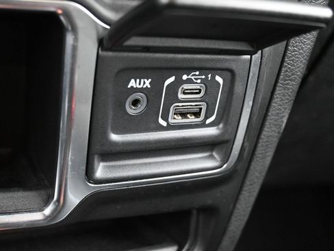 Used 2022 Jeep Wrangler Unlimited Sport image 22