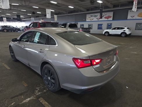 Certified 2025 Chevrolet Malibu LT image 4