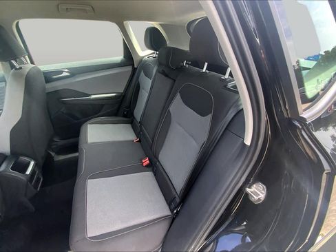 Used 2024 Volkswagen Taos S FWD image 20