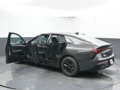 Used 2025 Kia K5 LXS image 72