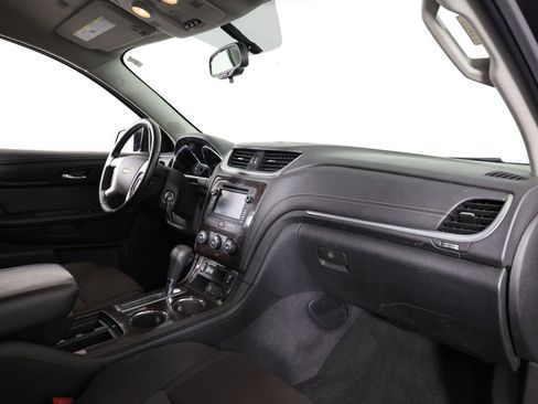 Used 2015 Chevrolet Traverse LT w/ Style and Technology Package image 23