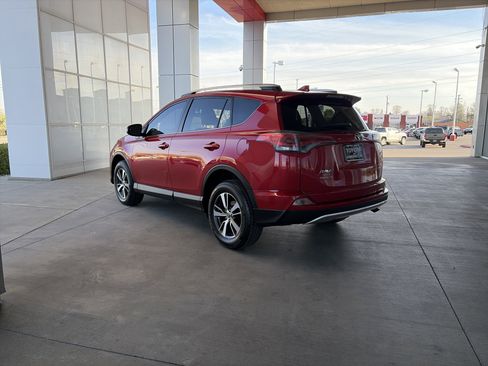 Used 2016 Toyota RAV4 XLE image 7