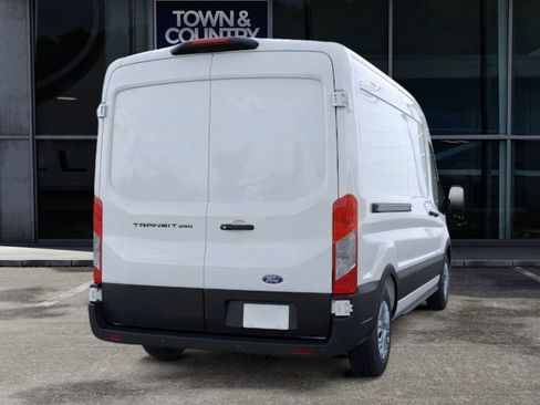 New 2026 Ford Transit 250 148 Medium Roof RWD image 8
