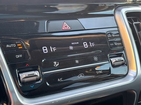 Used 2022 Kia Sorento SX image 32