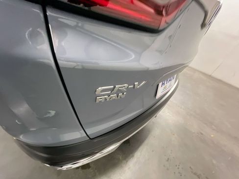 Used 2022 Honda CR-V Touring image 32