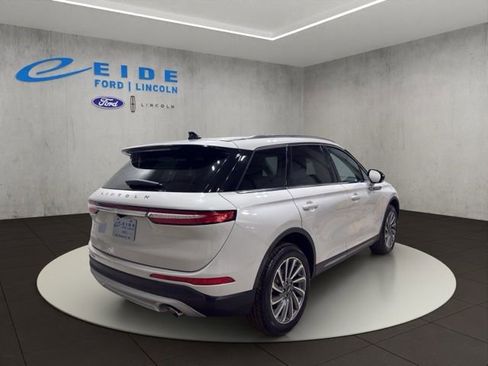 Used 2023 Lincoln Corsair Reserve image 9