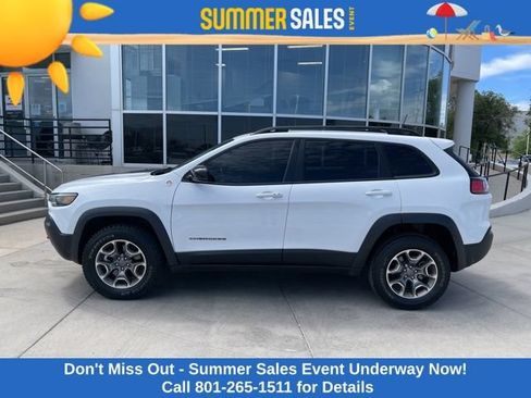 Used 2022 Jeep Cherokee Trailhawk AWD/4WD image 2