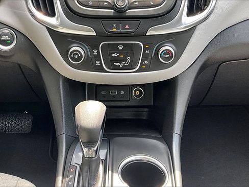 Used 2024 Chevrolet Equinox LS FWD image 24