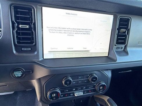 New 2025 Ford Bronco Badlands image 25