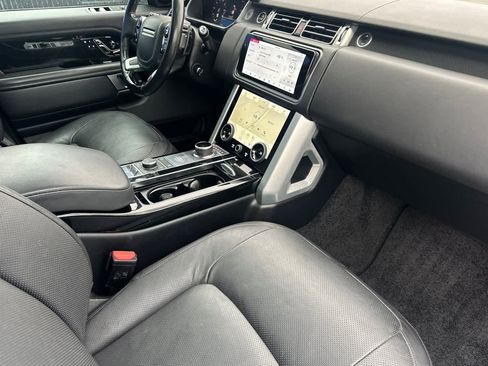 Used 2020 Land Rover Range Rover HSE image 15