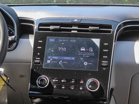 Certified 2023 Hyundai Tucson SE FWD image 19