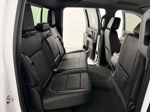 Used 2022 Chevrolet Silverado 2500 LT w/ Convenience Package image 13