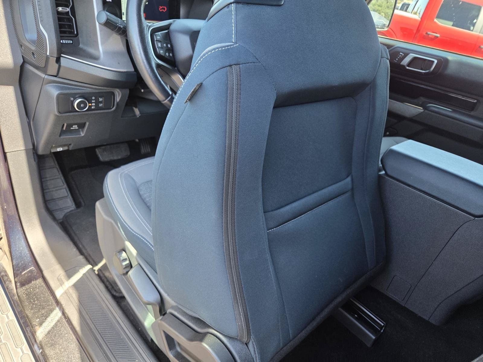 Used 2021 Ford Bronco Outer Banks AWD/4WD image 13