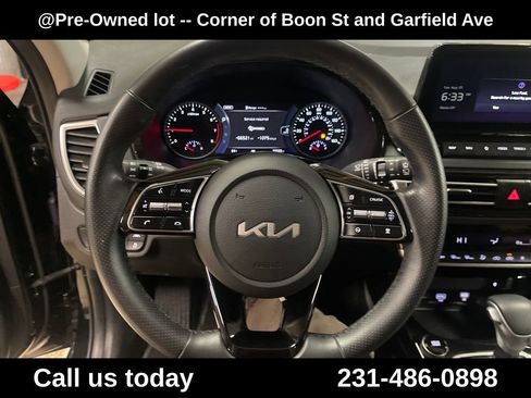 Used 2023 Kia Seltos SX AWD/4WD image 19