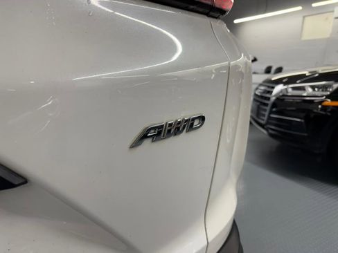 Used 2021 Honda CR-V LX image 15