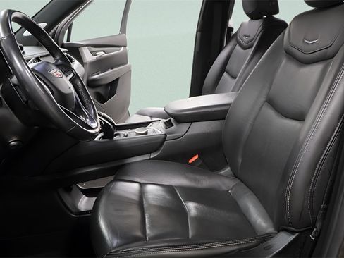 Used 2020 Cadillac XT6 Premium Luxury image 22