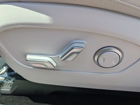 Used 2026 Hyundai Ioniq 9 SEL AWD/4WD image 21