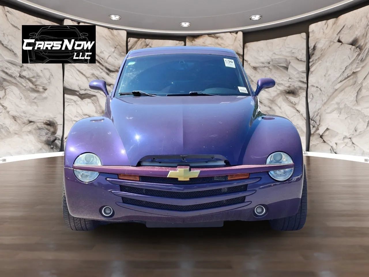 Used 2004 Chevrolet SSR w/ Preferred Equipment Group RWD image 2