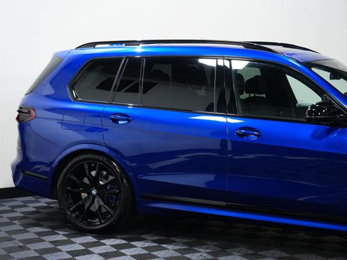 Used 2025 BMW X7 M60i AWD/4WD image 14