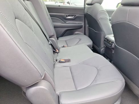 Used 2026 Toyota Grand Highlander AWD image 31