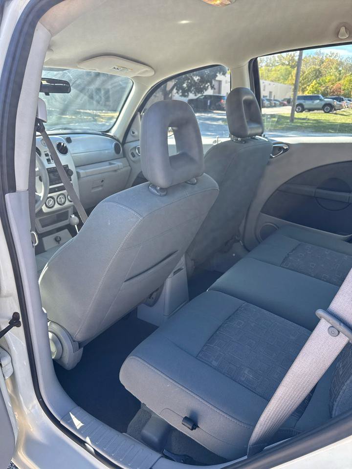 Used 2006 Chrysler PT Cruiser FWD image 10