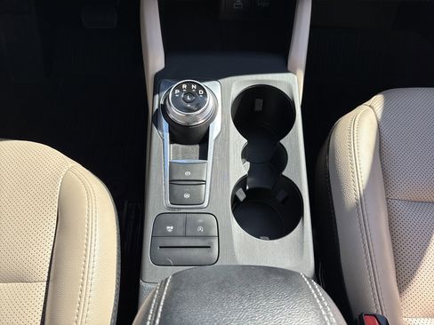 Used 2022 Ford Escape SEL image 23