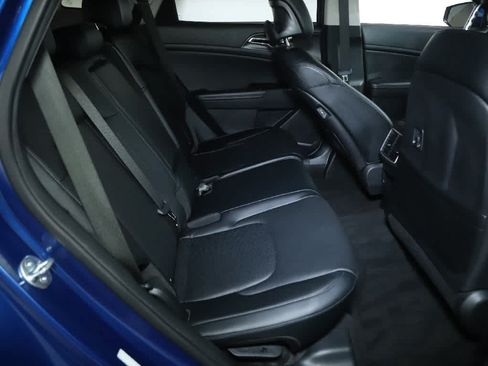 Used 2023 Kia Sportage EX FWD image 34