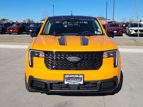 New 2026 Ford Maverick Lariat w/ Black Appearance Package image 5