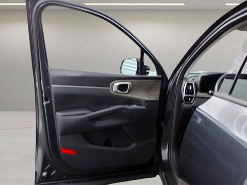 Used 2023 Kia Sorento EX w/ Panoramic Sunroof Package image 29