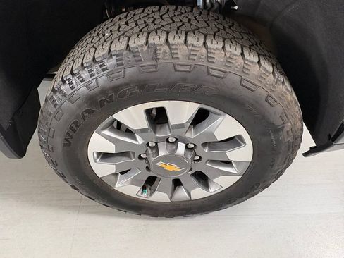 Certified 2025 Chevrolet Silverado 2500 Custom w/ Custom Value Package AWD/4WD image 12