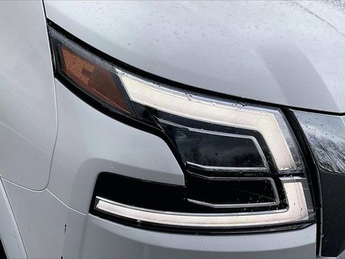 Used 2023 Nissan Armada Platinum w/ Captain's Chairs Package image 33