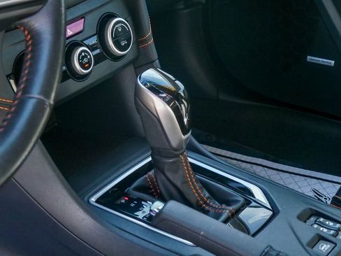 Used 2019 Subaru Crosstrek 2.0i Limited w/ Moonroof Package w/Navigation image 18