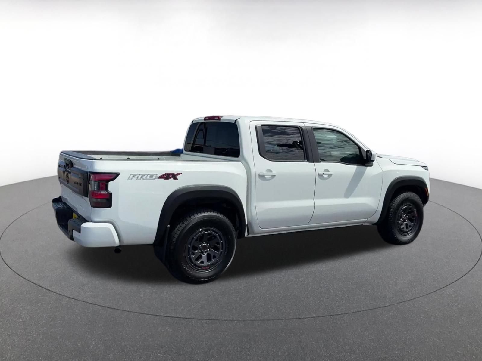 Used 2026 Nissan Frontier PRO-4X AWD/4WD image 13