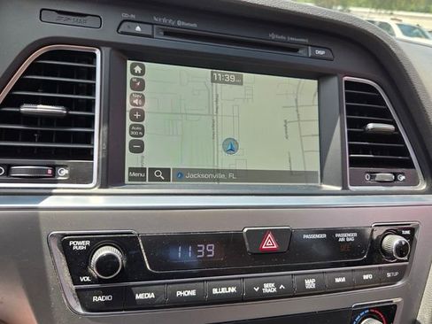 Used 2017 Hyundai Sonata Limited w/ Tech Package 03 FWD image 23