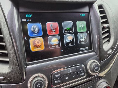 Used 2017 Chevrolet Impala Premier w/ Enhanced Convenience Package FWD image 12