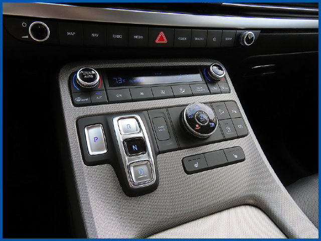 Used 2025 Hyundai Palisade SEL AWD/4WD image 16