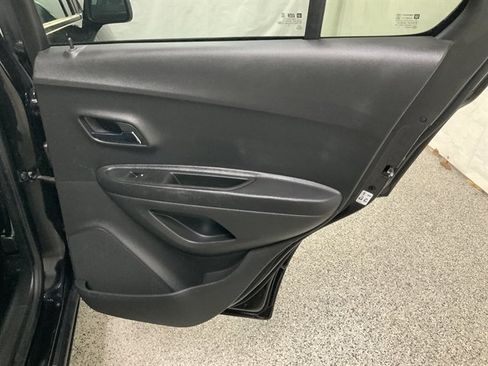 Used 2021 Chevrolet Trax LT image 21