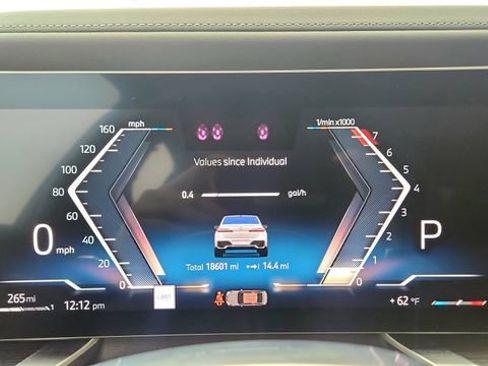 Used 2025 BMW 740i RWD image 37