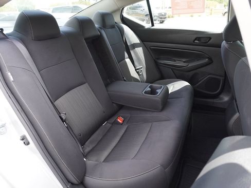 Certified 2024 Nissan Altima 2.5 SV FWD image 9