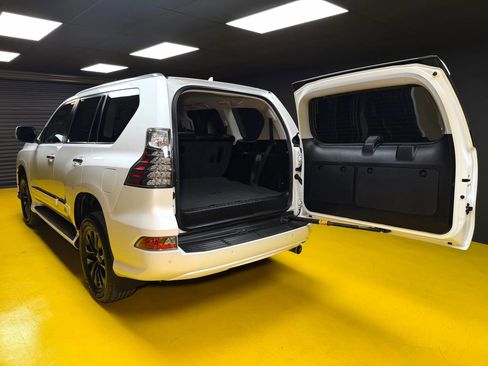 Used 2014 Lexus GX 460 w/ Premium Package image 13