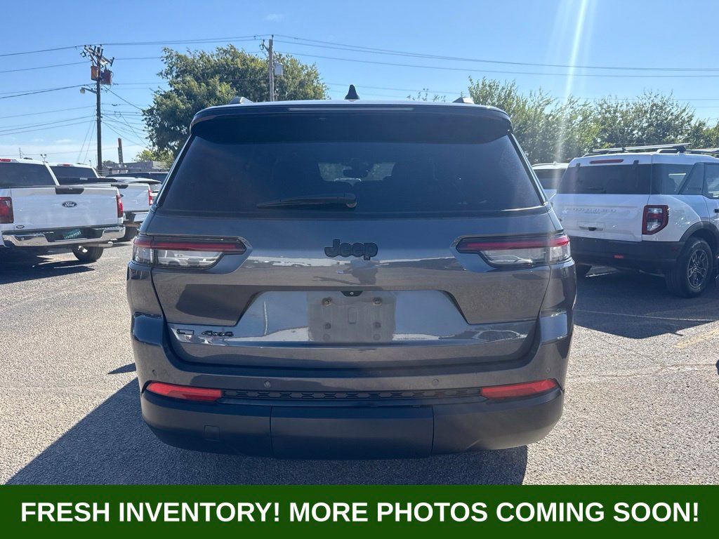 Used 2021 Jeep Grand Cherokee L Laredo AWD/4WD image 5