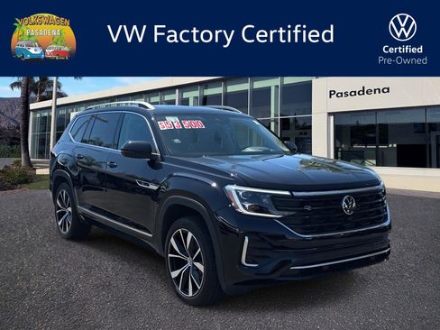 Certified 2025 Volkswagen Atlas SEL Premium R-Line image 1