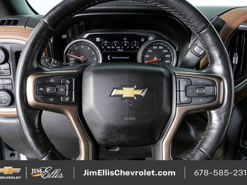 Used 2021 Chevrolet Silverado 1500 High Country w/ Technology Package image 10