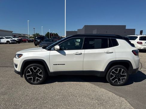 Used 2018 Jeep Compass Limited AWD/4WD image 4