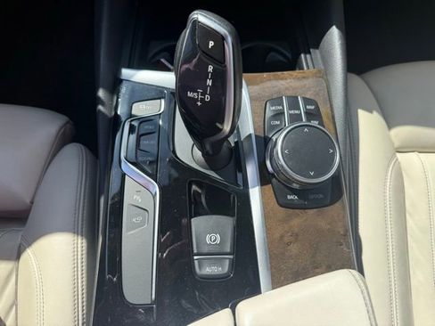 Used 2018 BMW 540i xDrive image 23