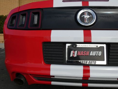 Used 2013 Ford Mustang Convertible image 11